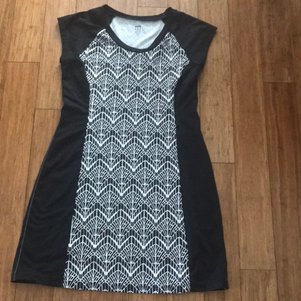 Title Nine dress, black and white, sz Med. NWOT